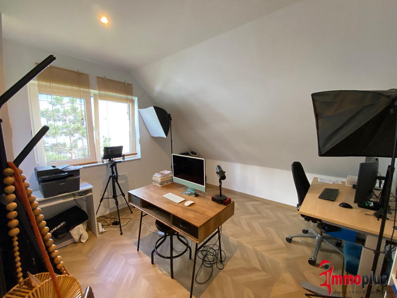 Maison - 200 m² - 8 pièces