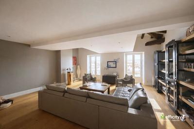 Duplex - 190 m² - 6 pièces