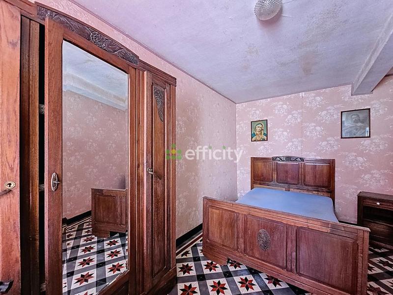 Maison - 163 m² - 9 pièces