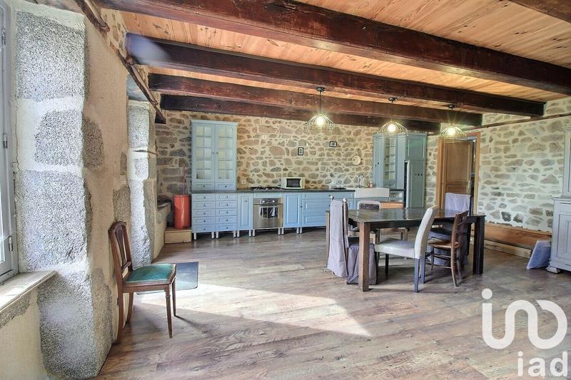 Maison de campagne - 250 m² - 7 pièces