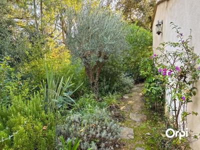 Mas - 61 m² - 3 pièces