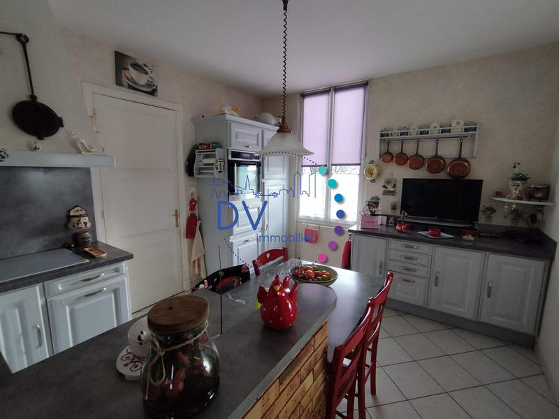 Maison - 170 m² - 8 pièces