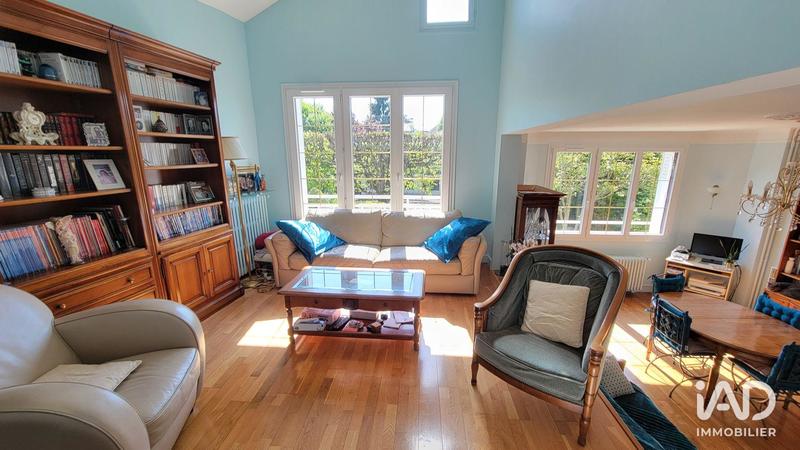 Maison - 137 m² - 6 pièces