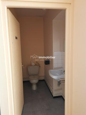 Local commercial - 116 m² - 3 pièces