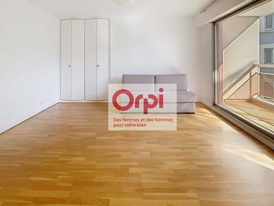 Studio - 36 m² - 1 pièce