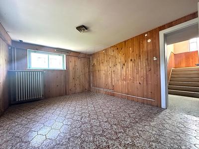 Maison - 181 m² - 9 pièces