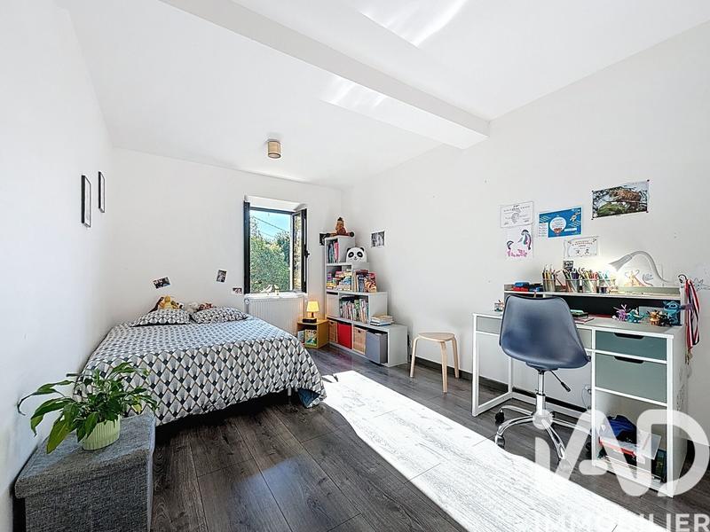 Maison - 180 m² - 9 pièces