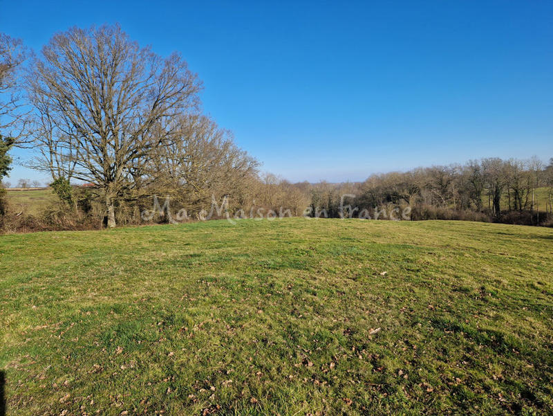 Maison - 160 m² - 1 pièce