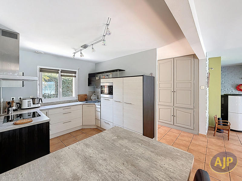 Maison - 135 m² - 7 pièces