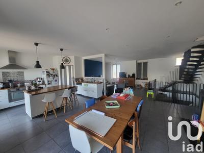 Maison - 166 m² - 5 pièces