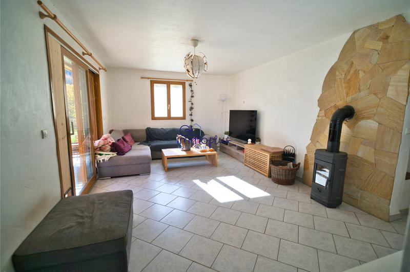 Maison traditionnelle - 202 m² - 8 pièces