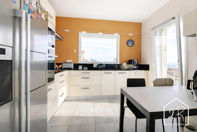 Maison - 131 m² - 5 pièces