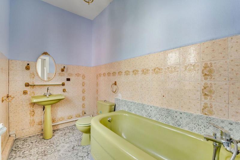 Maison - 255 m² - 7 pièces