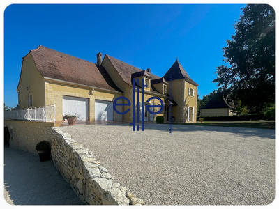 Maison - 190 m² - 6 pièces