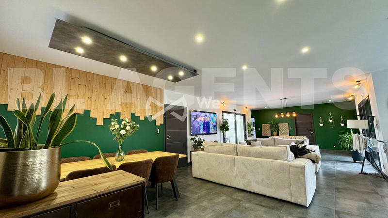 Maison - 140 m² - 5 pièces