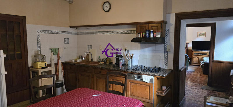 Maison - 195 m² - 7 pièces