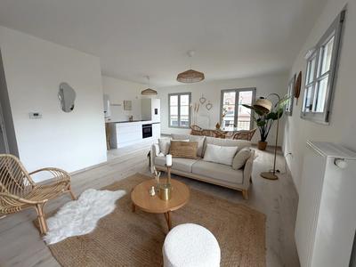 Appartement - 90 m² - 4 pièces