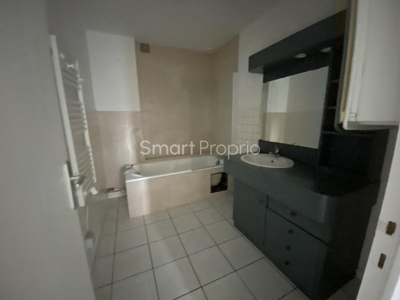 Maison - 900 m² - 20 pièces