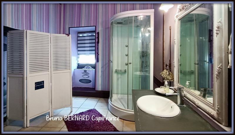 Maison - 733 m² - 23 pièces