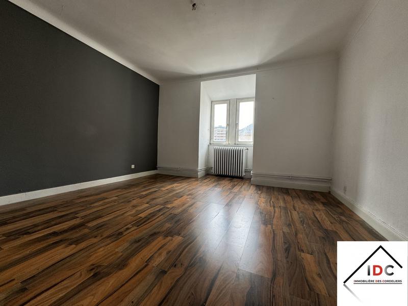 Appartement - 89 m² - 3 pièces