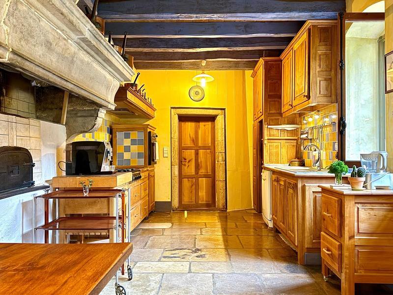 Demeure - 407 m² - 12 pièces