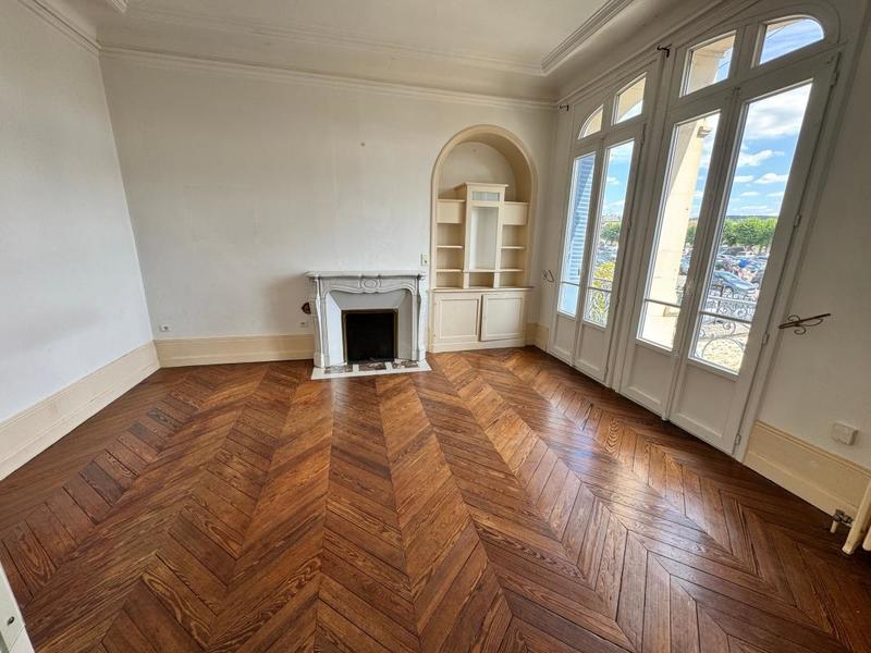 Maison - 185 m² - 5 pièces