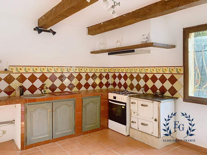 Maison traditionnelle - 179 m² - 6 pièces