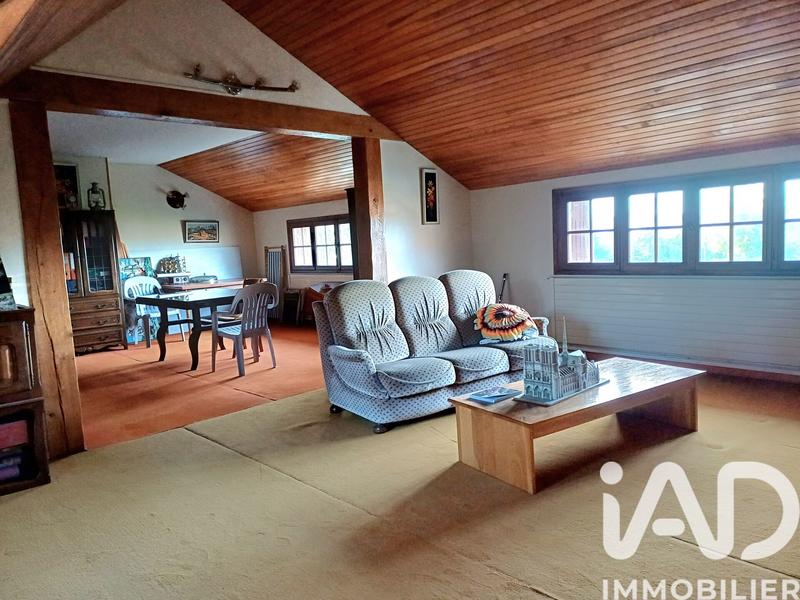 Maison - 230 m² - 8 pièces