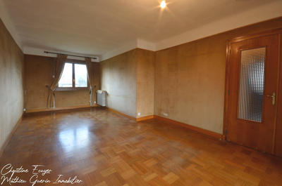 Maison traditionnelle - 83 m² - 4 pièces