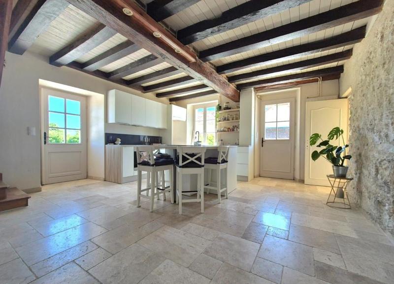 Maison - 101 m² - 4 pièces