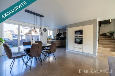 Maison - 108 m² - 4 pièces