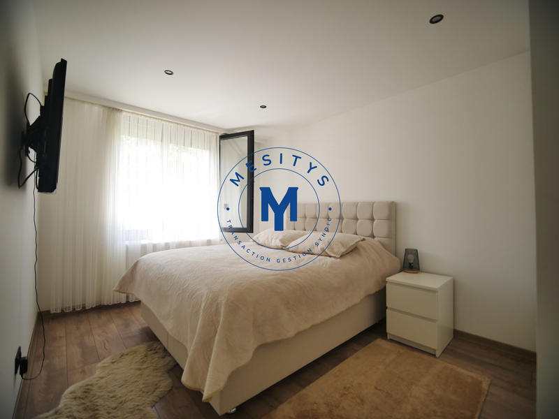 Maison - 140 m² - 8 pièces