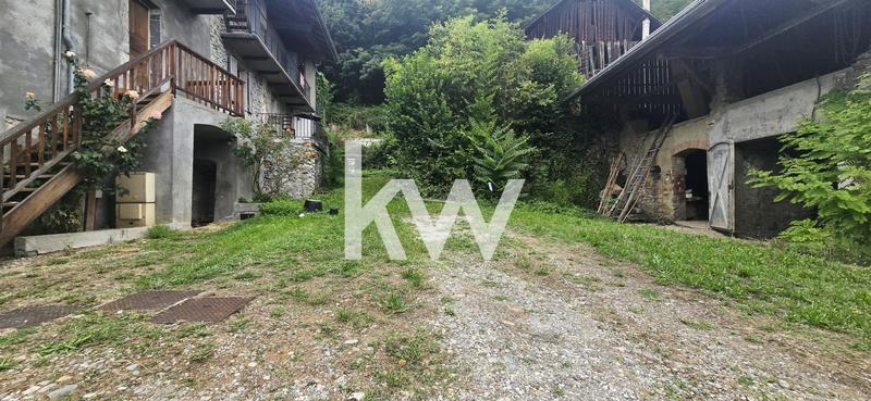 Maison - 92 m² - 4 pièces