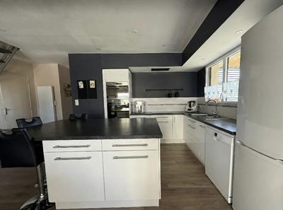 Maison contemporaine - 143 m² - 6 pièces