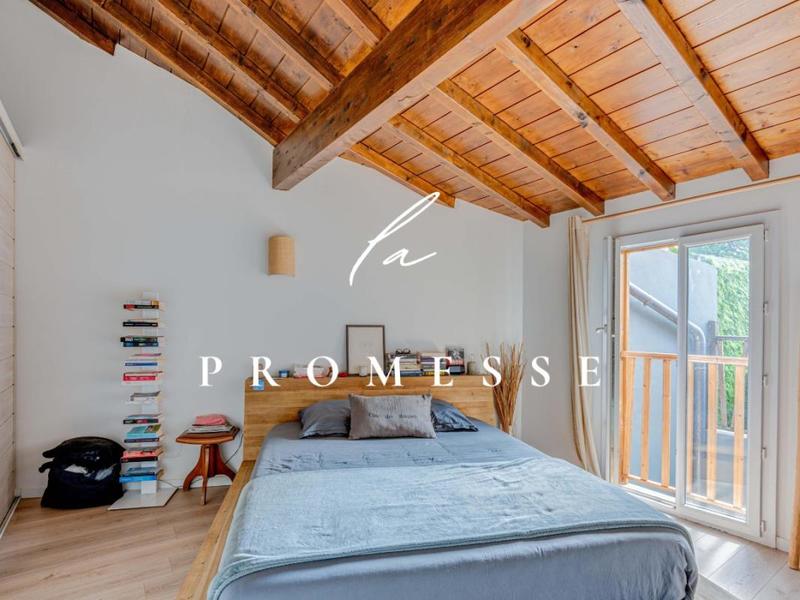 Loft - 171 m² - 6 pièces