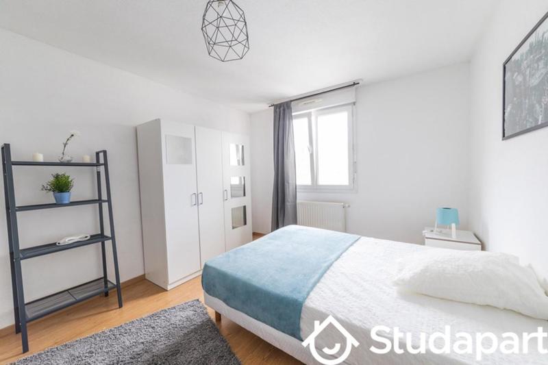 Chambre - 17 m² - 1 pièce