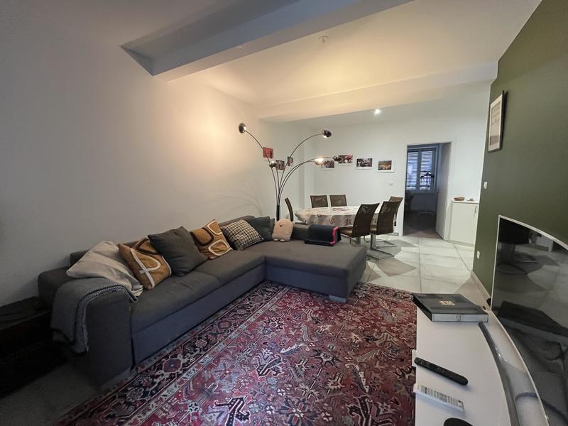 Appartement - 94 m² - 4 pièces