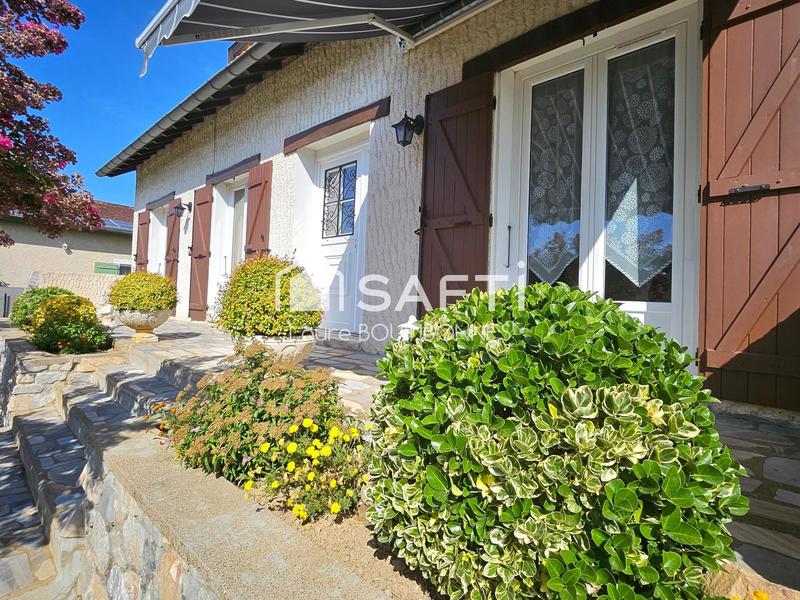 Maison - 135 m² - 6 pièces