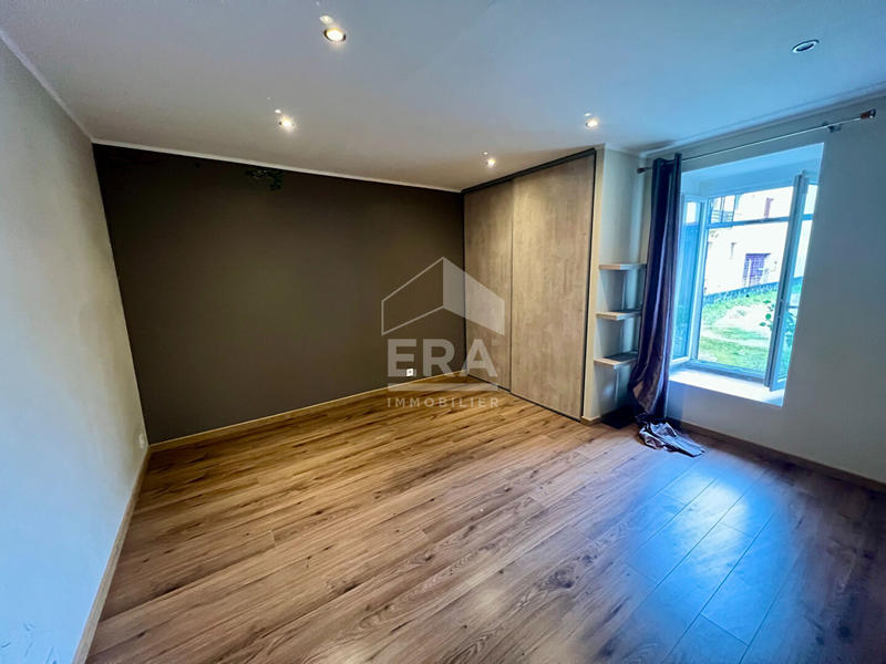 Appartement - 95 m² - 2 pièces