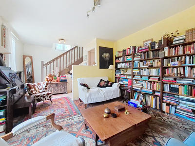 Maison - 99 m² - 5 pièces