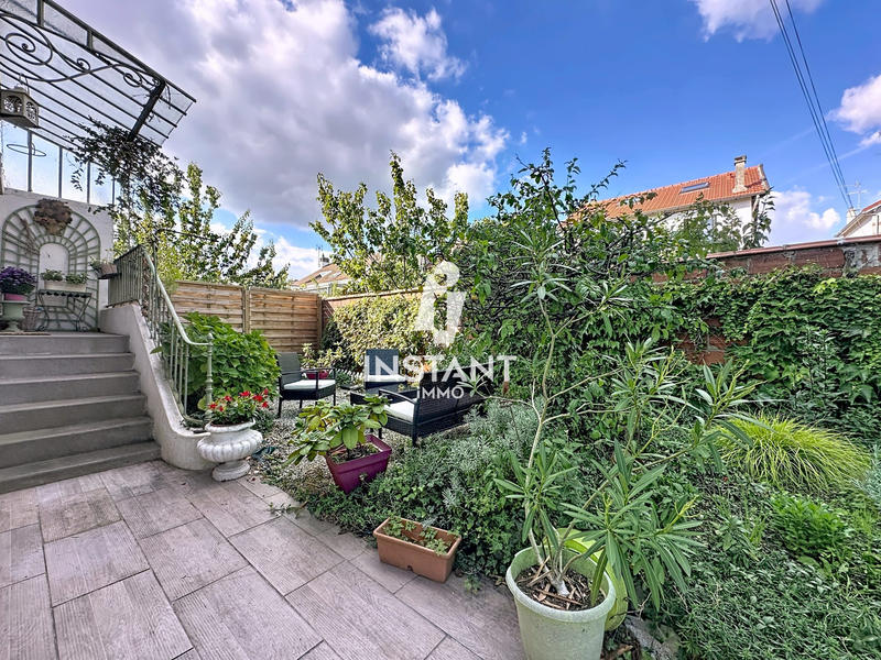 Maison - 121 m² - 4 pièces