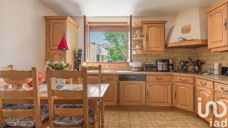 Maison - 140 m² - 5 pièces