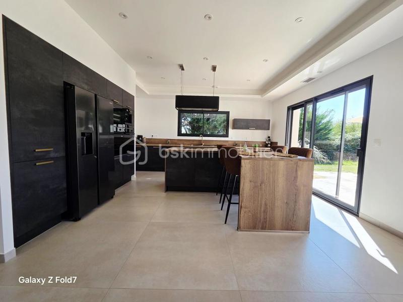 Maison - 161 m² - 5 pièces