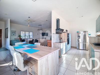 Maison - 186 m² - 5 pièces