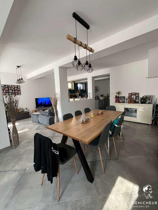 Maison - 150 m² - 6 pièces