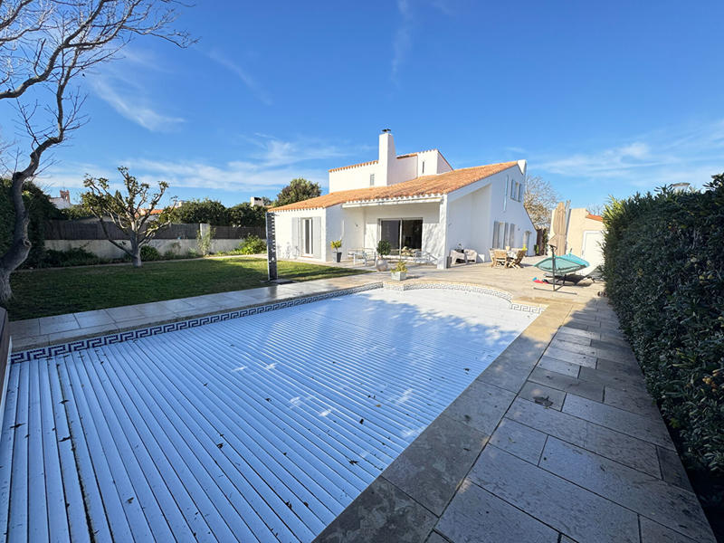 Villa - 167 m² - 6 pièces