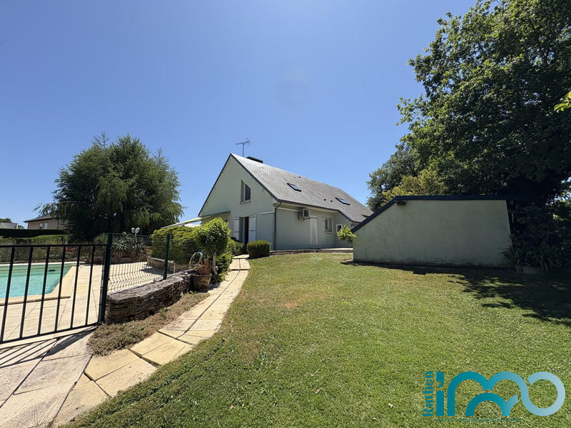 Maison - 177 m² - 7 pièces