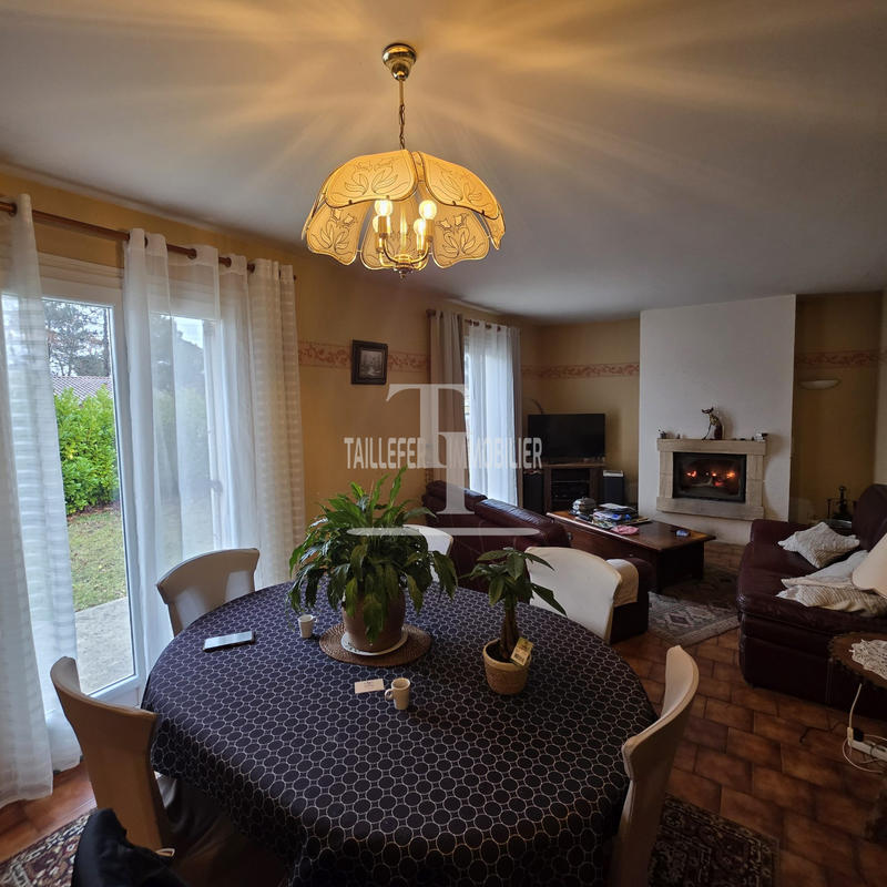 Maison - 95 m² - 4 pièces