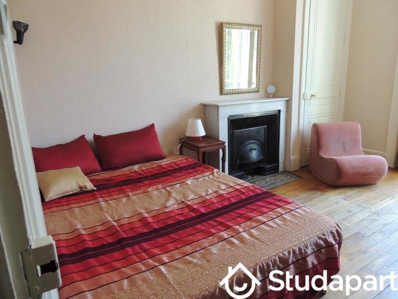 Chambre - 15 m² - 1 pièce