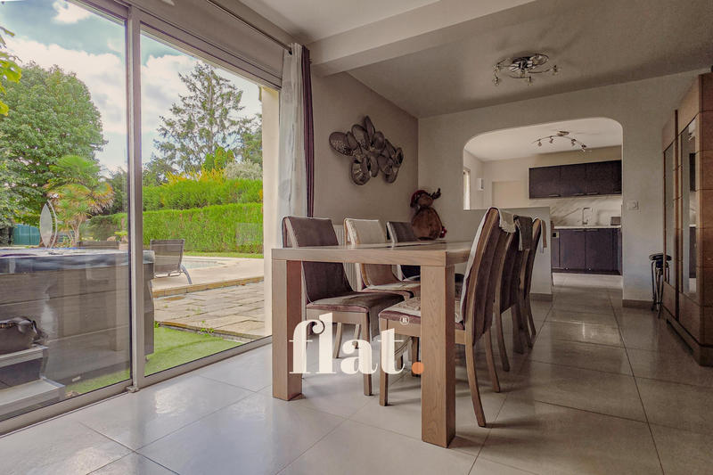 Maison - 175 m² - 6 pièces
